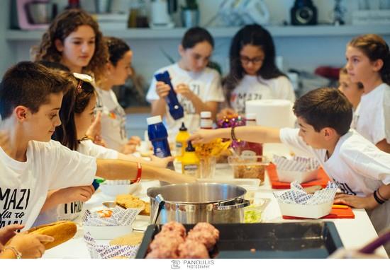 τα παιδιά της ΠΕΑΝΔ μαγειρεύουν για καλό σκοπό με το Σέφ Γιώργο Καλλίδη